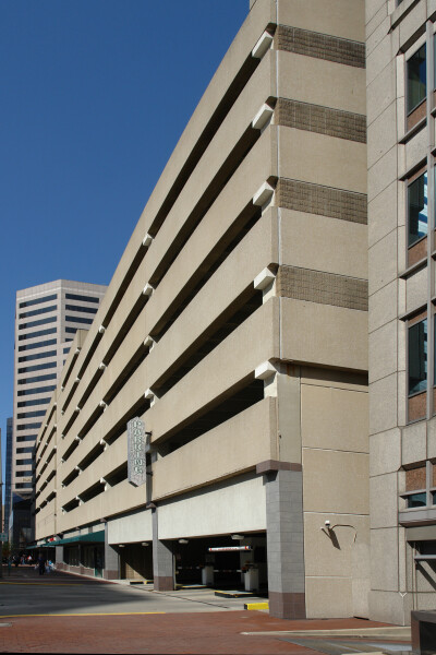 127 North Illinois Street
