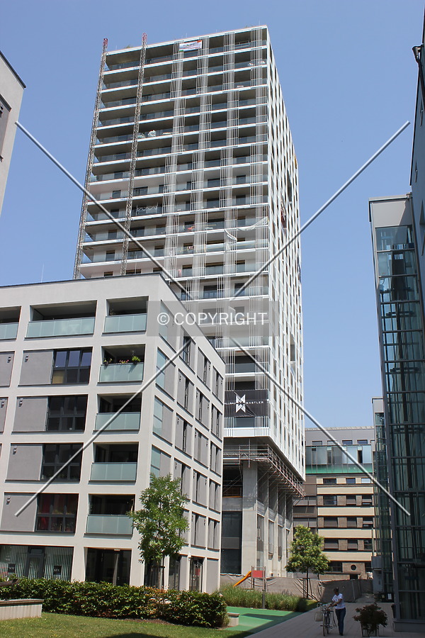 Lux tower by Florian Barbier