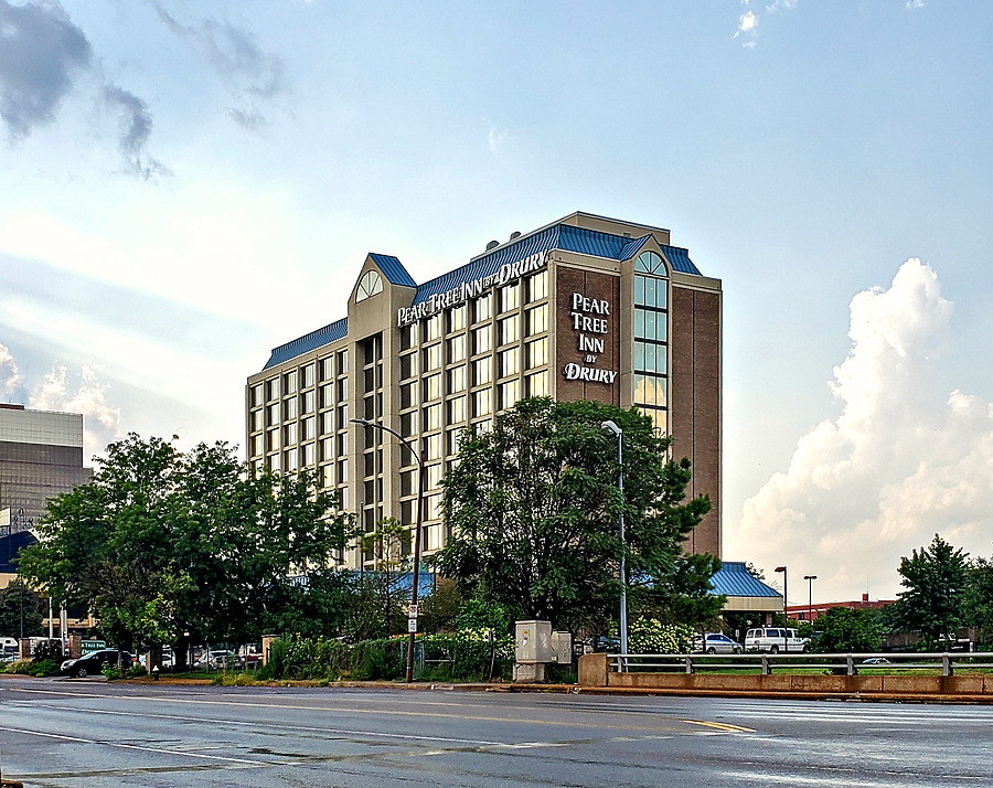 Pear Tree Inn Union Station by Ryan Hildebrand