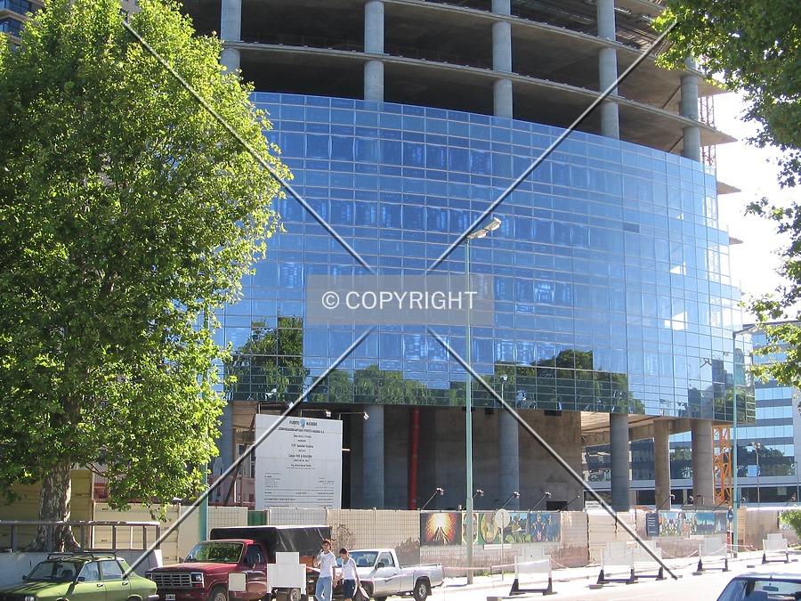 Torre Repsol YPF by Maximiliano Buono