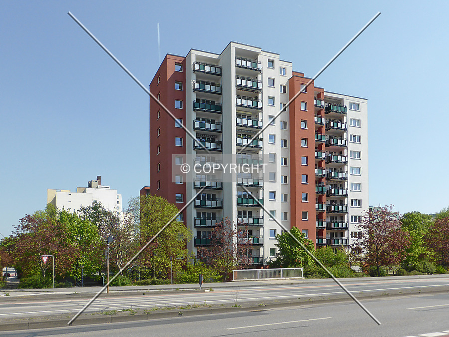 Robert-Bunsen-Straße 1-5 by Nephilim