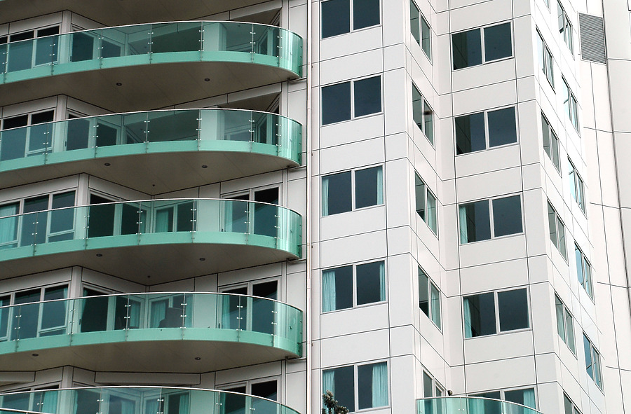 Kingsview Resort & Towers by John Bek