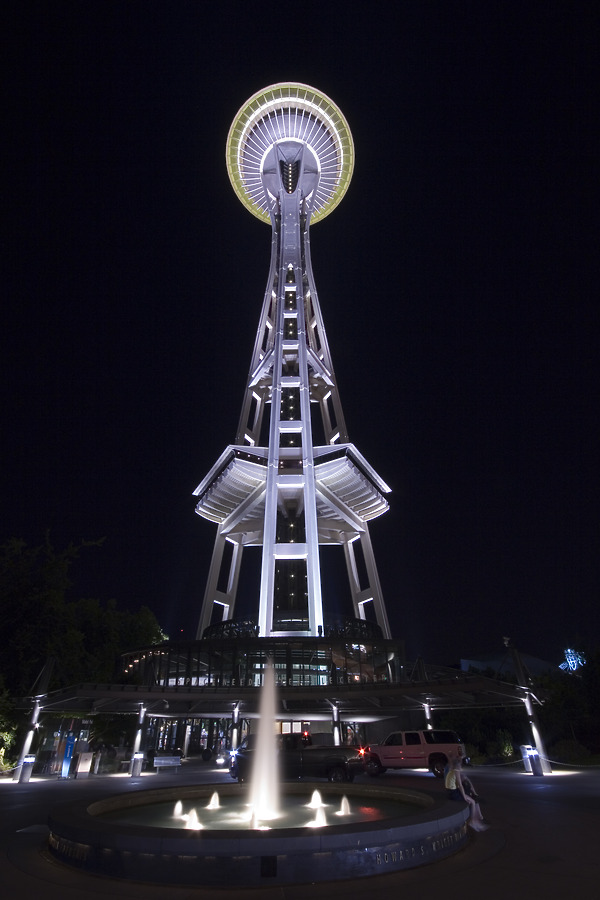 Space Needle by Pavel Toczynski