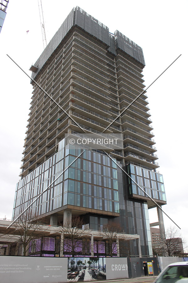 Elizabeth Tower by Florian Barbier