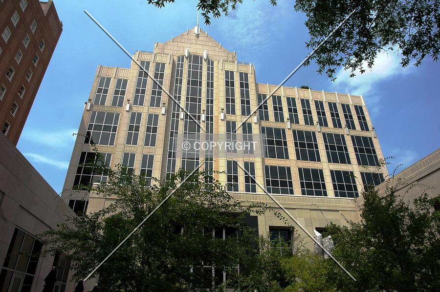 Poinsett Plaza by Jorge Molina