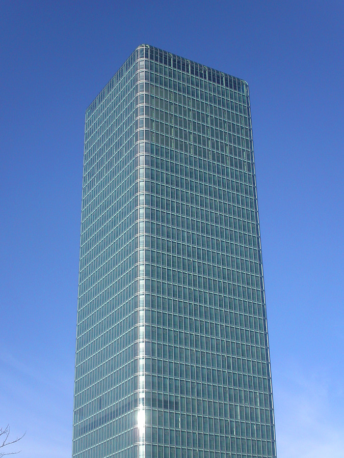 Hochhaus Uptown München by Cesar Serrano
