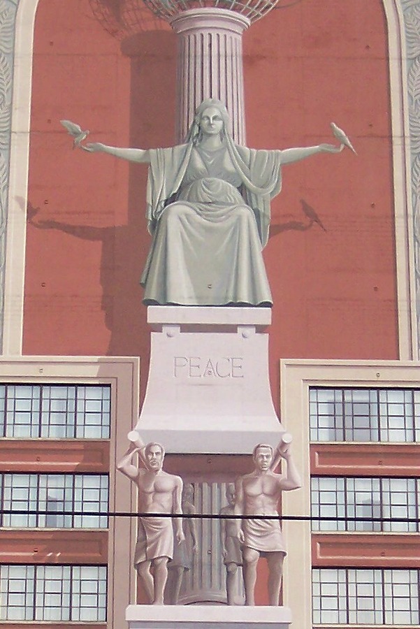 OYO Hotel St. Louis Downtown City Center by Ryan Hildebrand