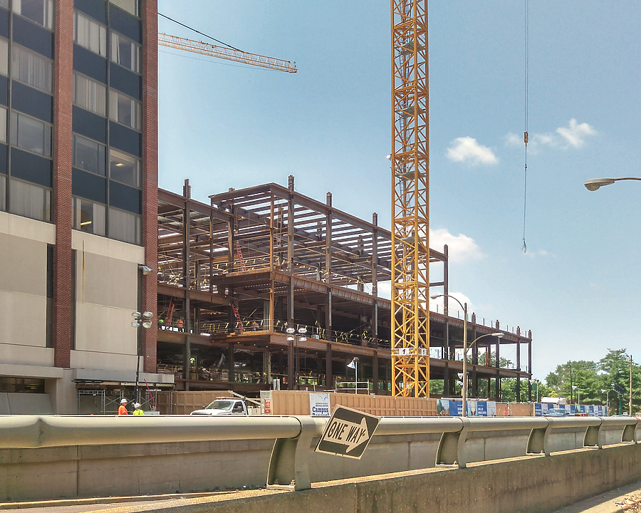 Barnes-Jewish Parkview Tower by Ryan Hildebrand