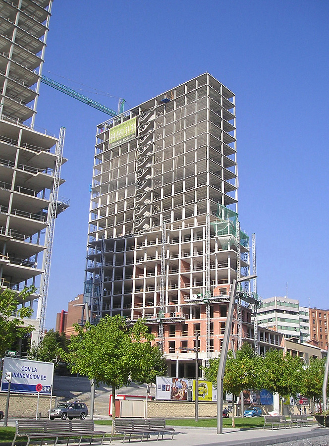 Isozaki Atea I by Mikel Allende