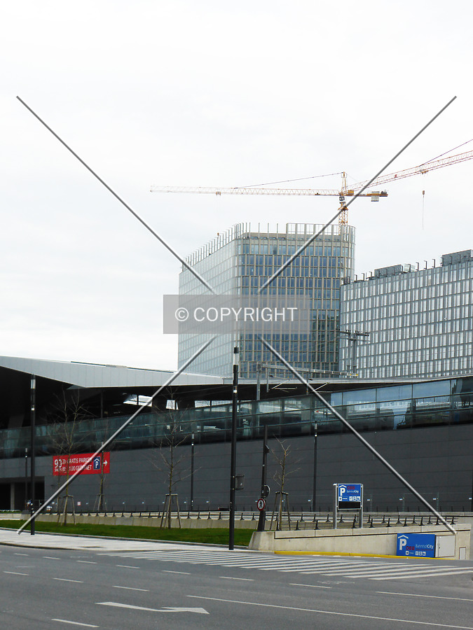The Icon Vienna - Turm 88 by Nephilim
