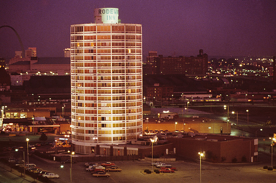 Rodeway Motor Inn