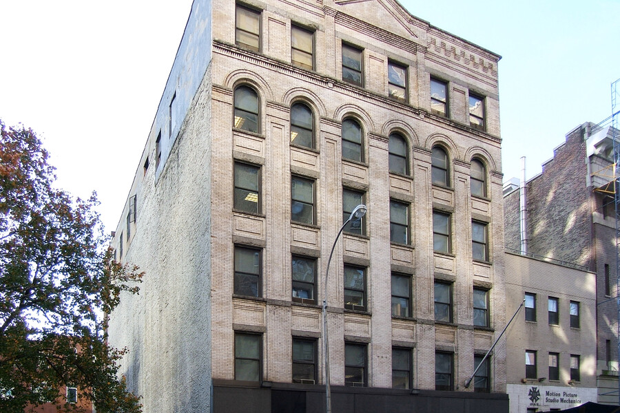 322 West 48th Street