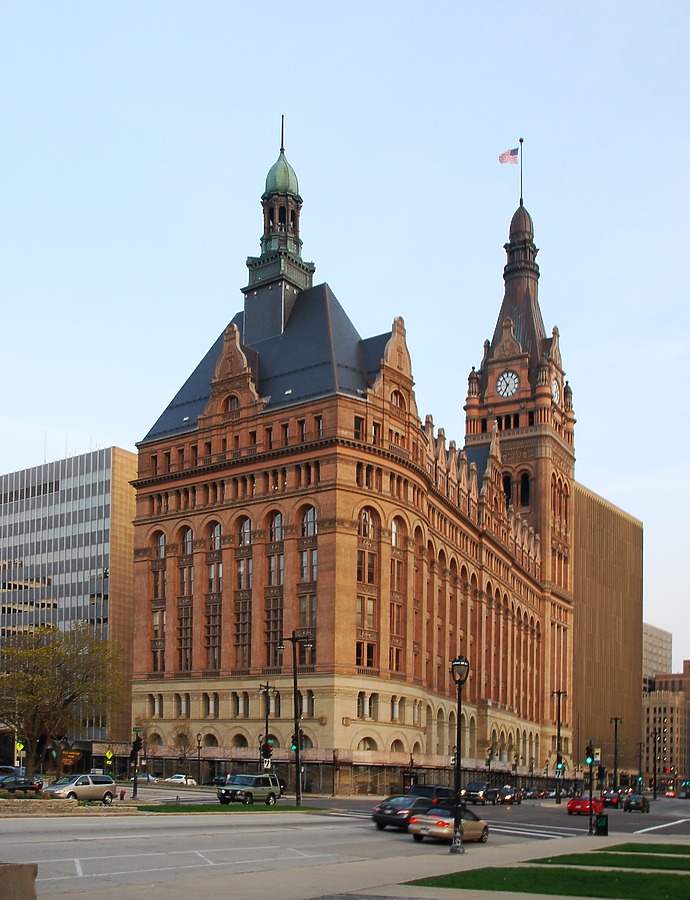 Milwaukee City Hall by Huopa