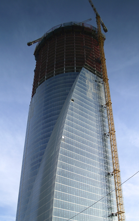 Torre Espacio by Cesar Serrano