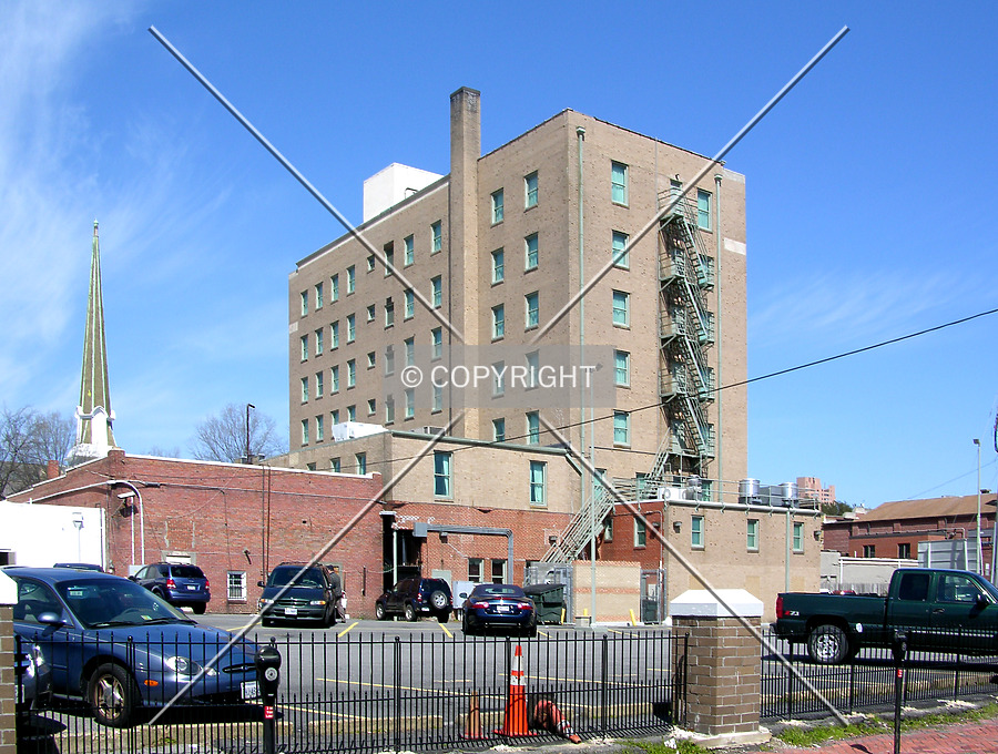Hawthorn at the Governor Dinwiddie by Chris Patriarca