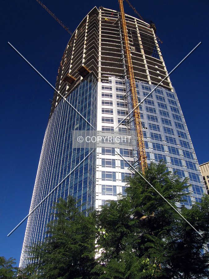 Torre Repsol YPF by Maximiliano Buono