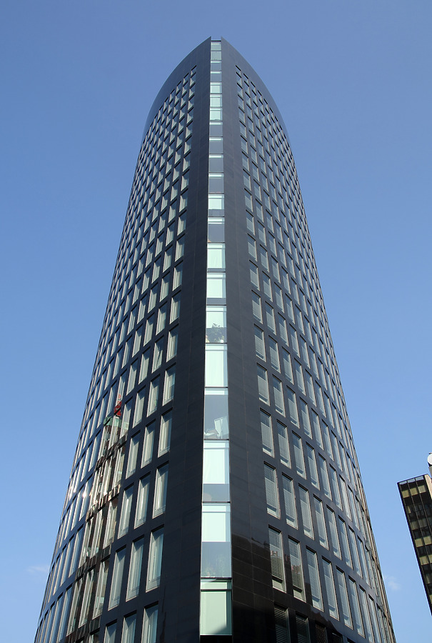 RWE Tower by Michiel van Dijk
