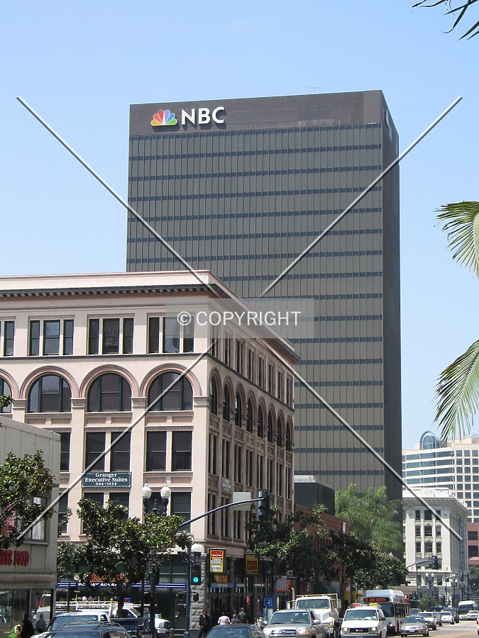 225 Broadway by Emmanuel D.