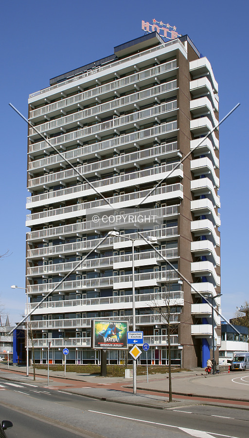 Dish Hotel by René Hogendijk