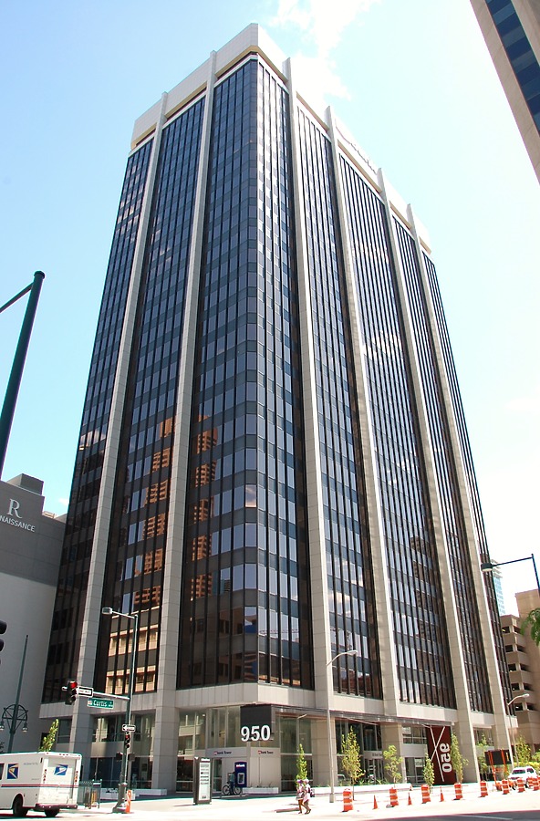 US Bank Tower by Brian LoBue