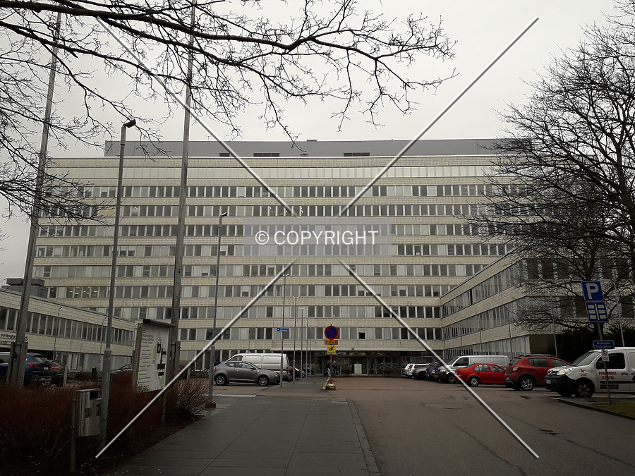 Kallion Virastotalo by Sami Koskinen