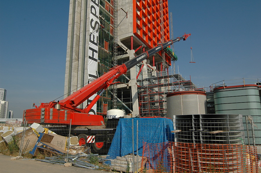 Hesperia Tower by David Guija