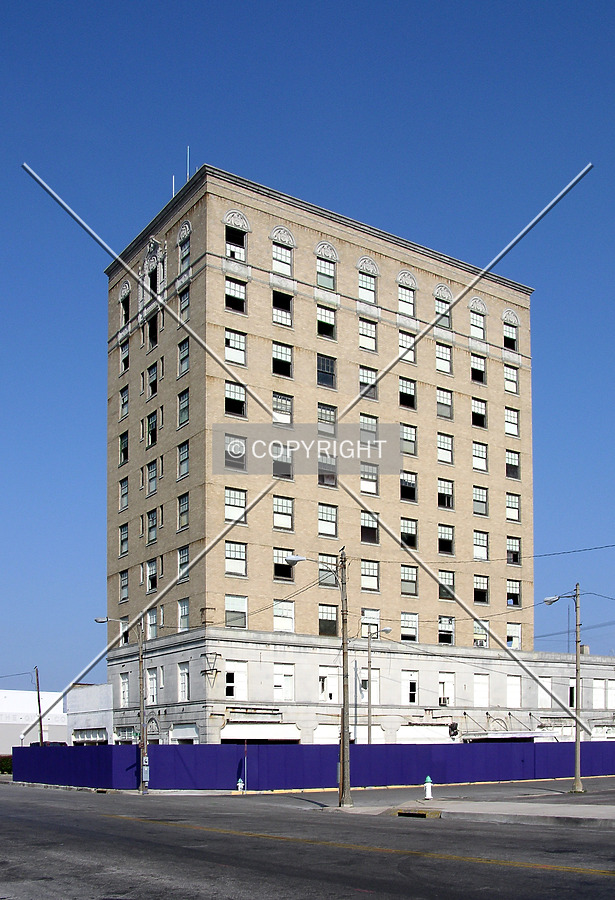 Sabine Hotel by Chris Patriarca