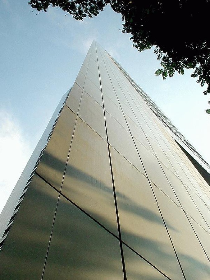 OUB Centre by Edmund Teo