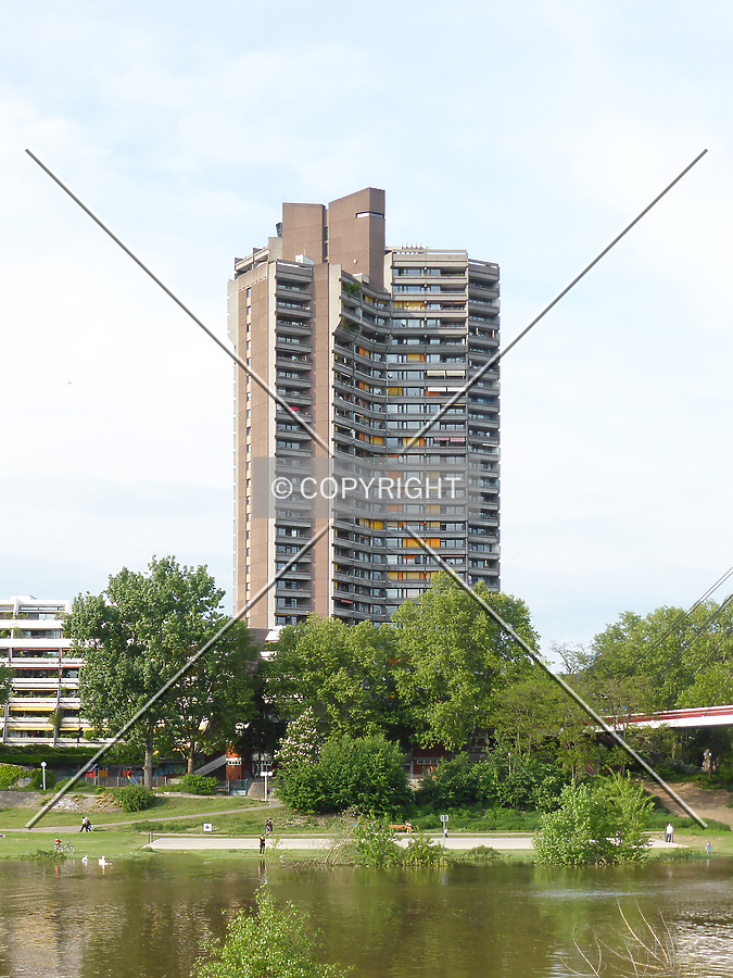 Neckarpromenade Wohnturm III by Nephilim
