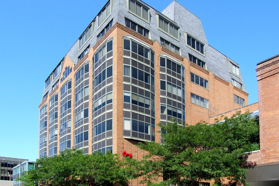 Corporate Plaza