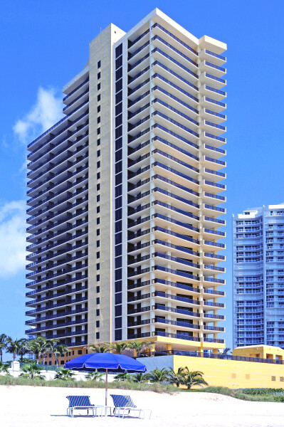 Sayan Condominium