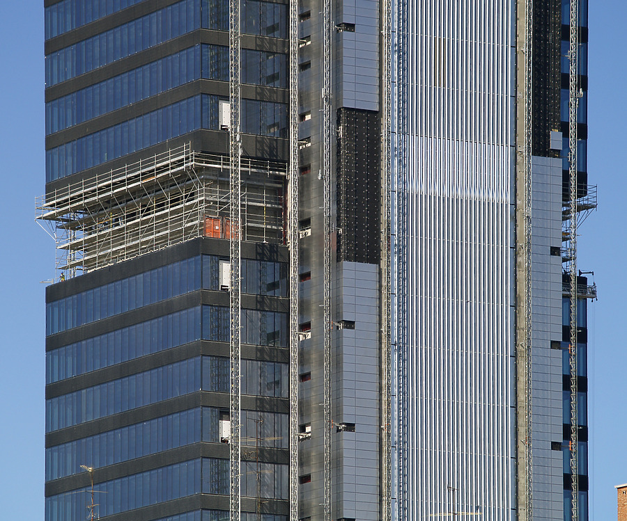 Torre Caja Madrid by Cesar Serrano
