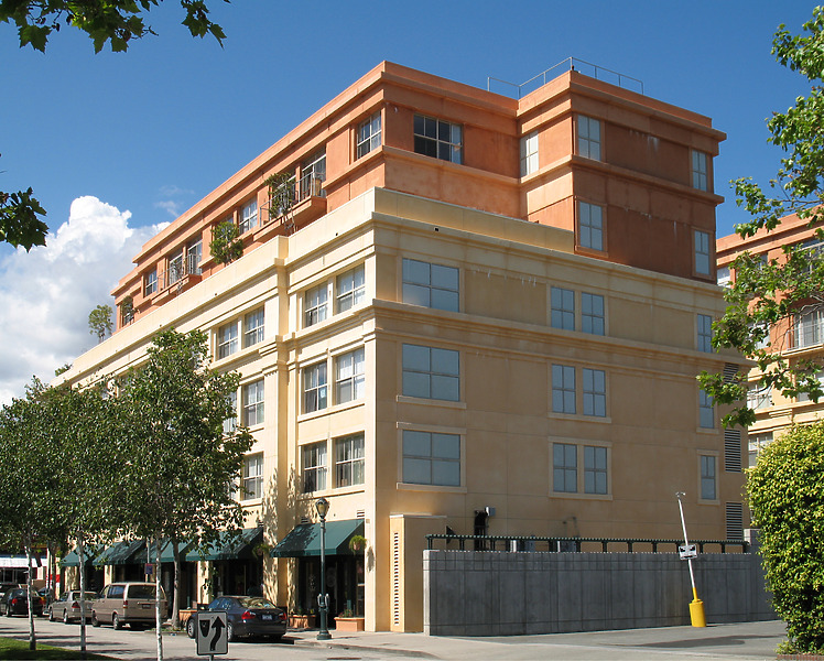 1010 Pacific Apartments