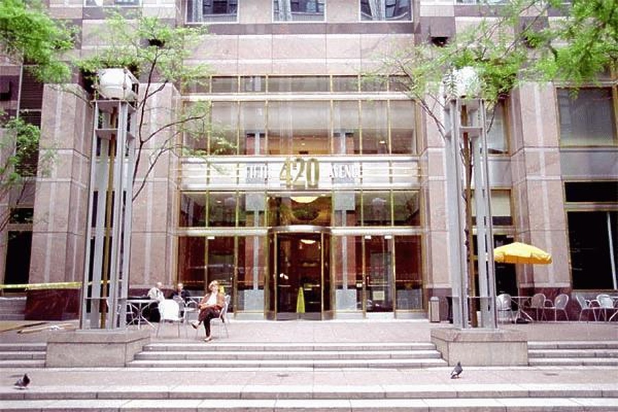 420 Fifth Avenue by Scott Murphy