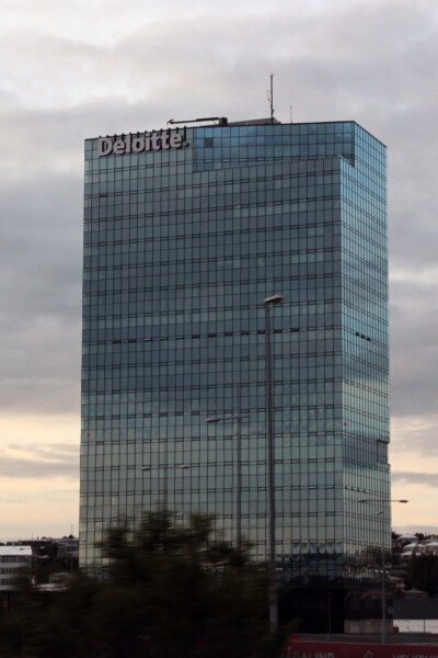 Smáratorg Office Tower