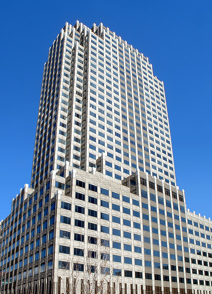 711-216-932