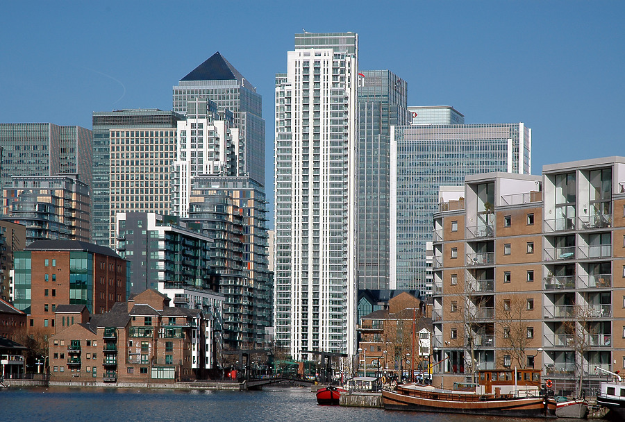 Pan Peninsula East Tower by Jonathan Smith