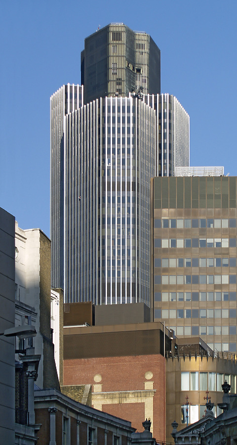 Tower 42 by Cesar Serrano