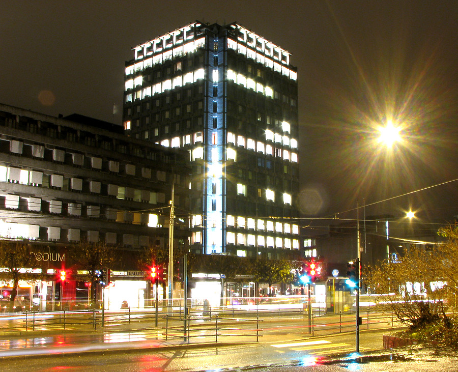 Ind-Eks huset by Kjetil Balog