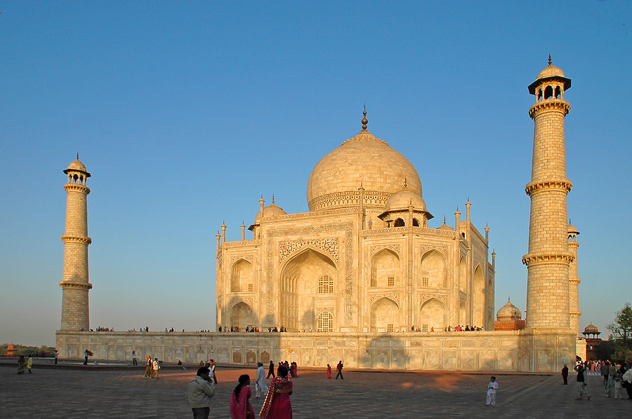 Taj Mahal by John Bek