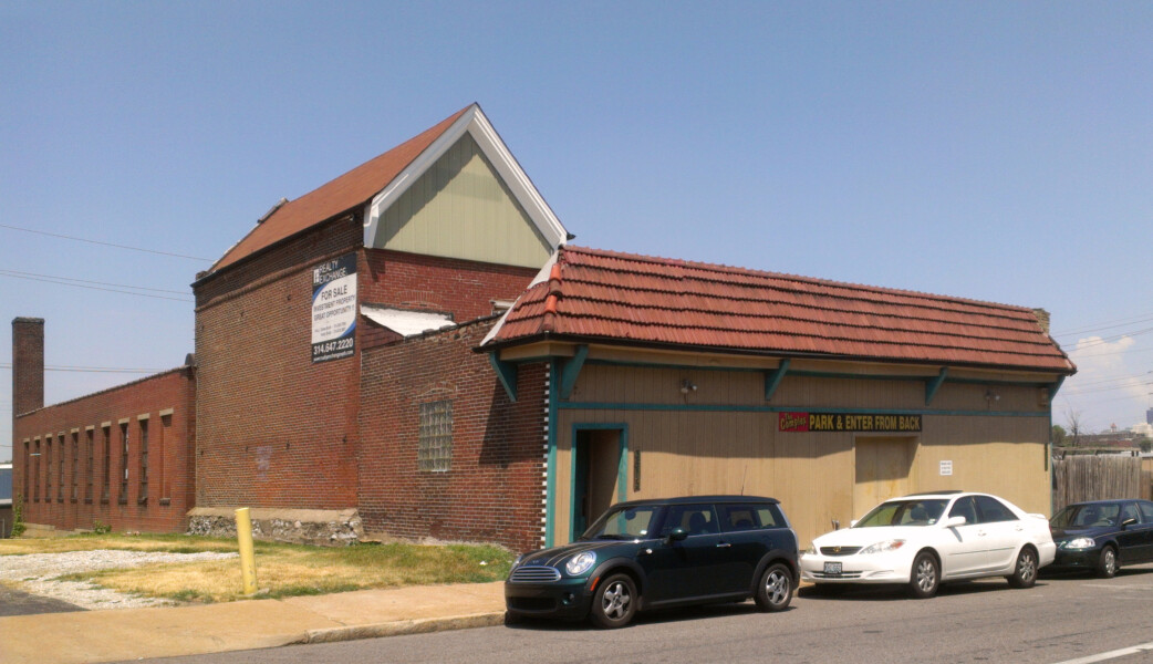3511 Chouteau Avenue