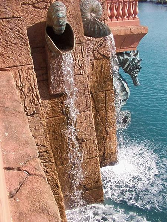 Atlantis Royal Tower East by Daniel Kieckhefer