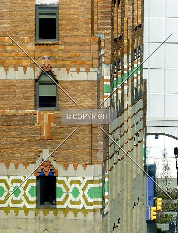 Guardian Building by Nate Lindsey