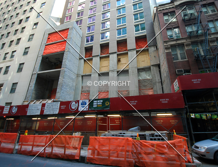 8 Stone Street by Royce Douglas