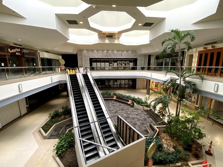 Chesterfield Mall by DrewEagleScout