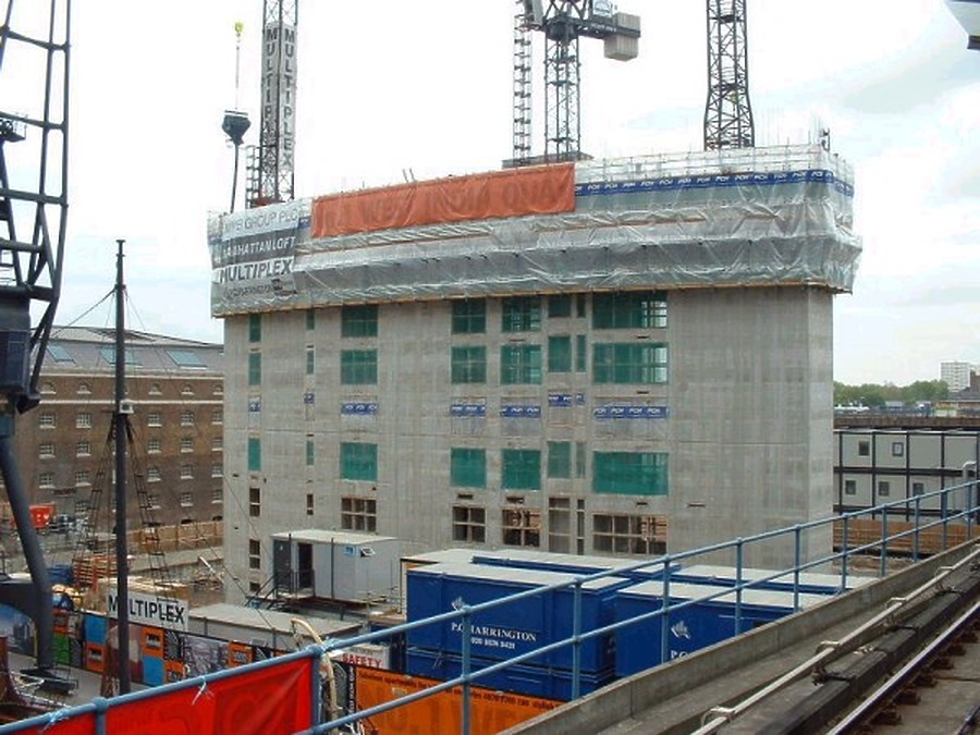 No.1 West India Quay by Jonathan Smith