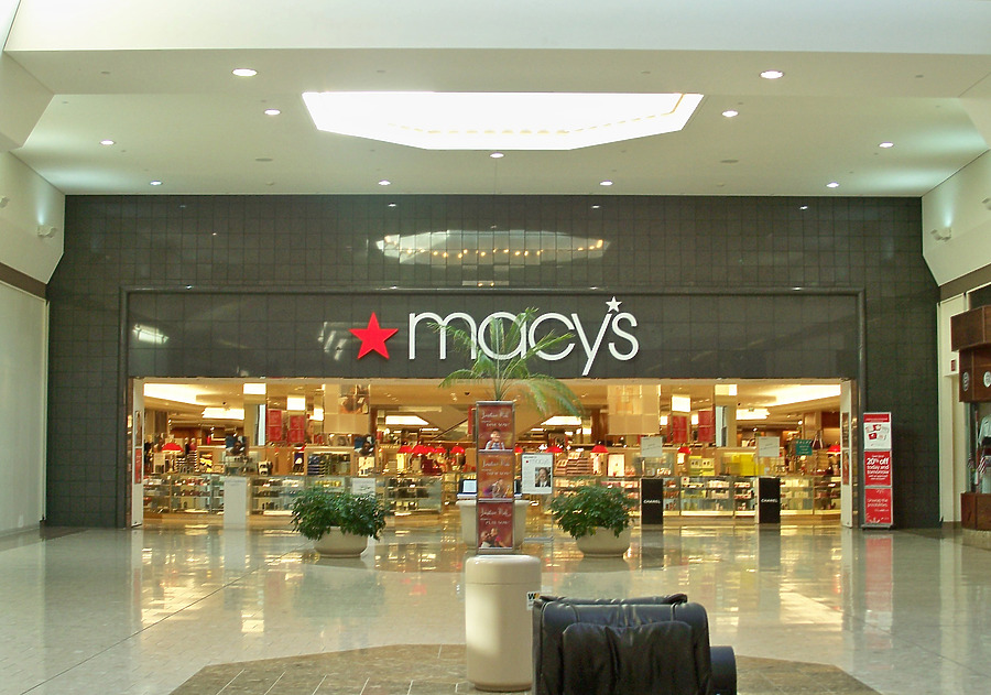 Jamestown Mall by Ryan Hildebrand