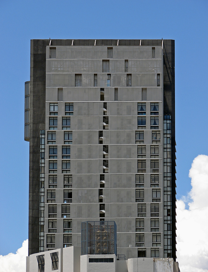 1 Moulmein Rise by Horst Kiechle