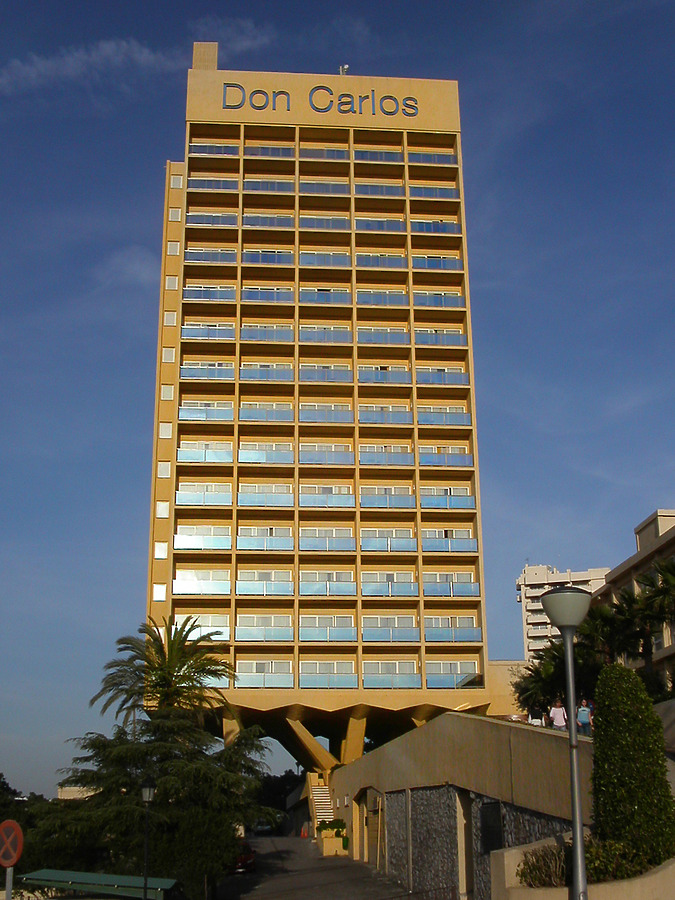 Don Carlos Hotel by Cesar Serrano