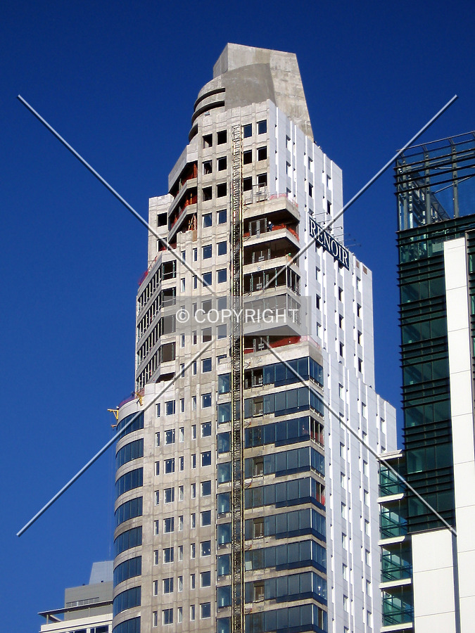 Torre Renoir 1 by Maximiliano Buono